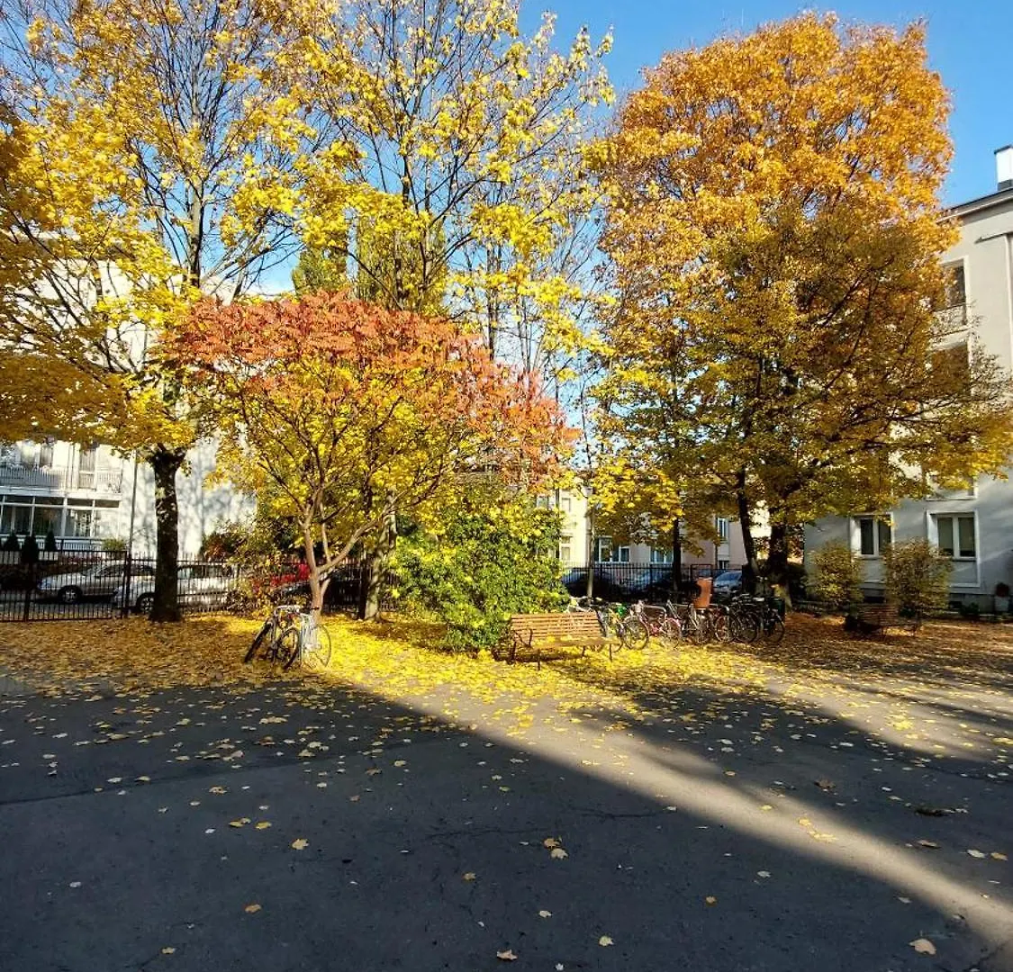 Klimatyczny Apartament Na Bielanach Przy Metrze Warsaw Poland